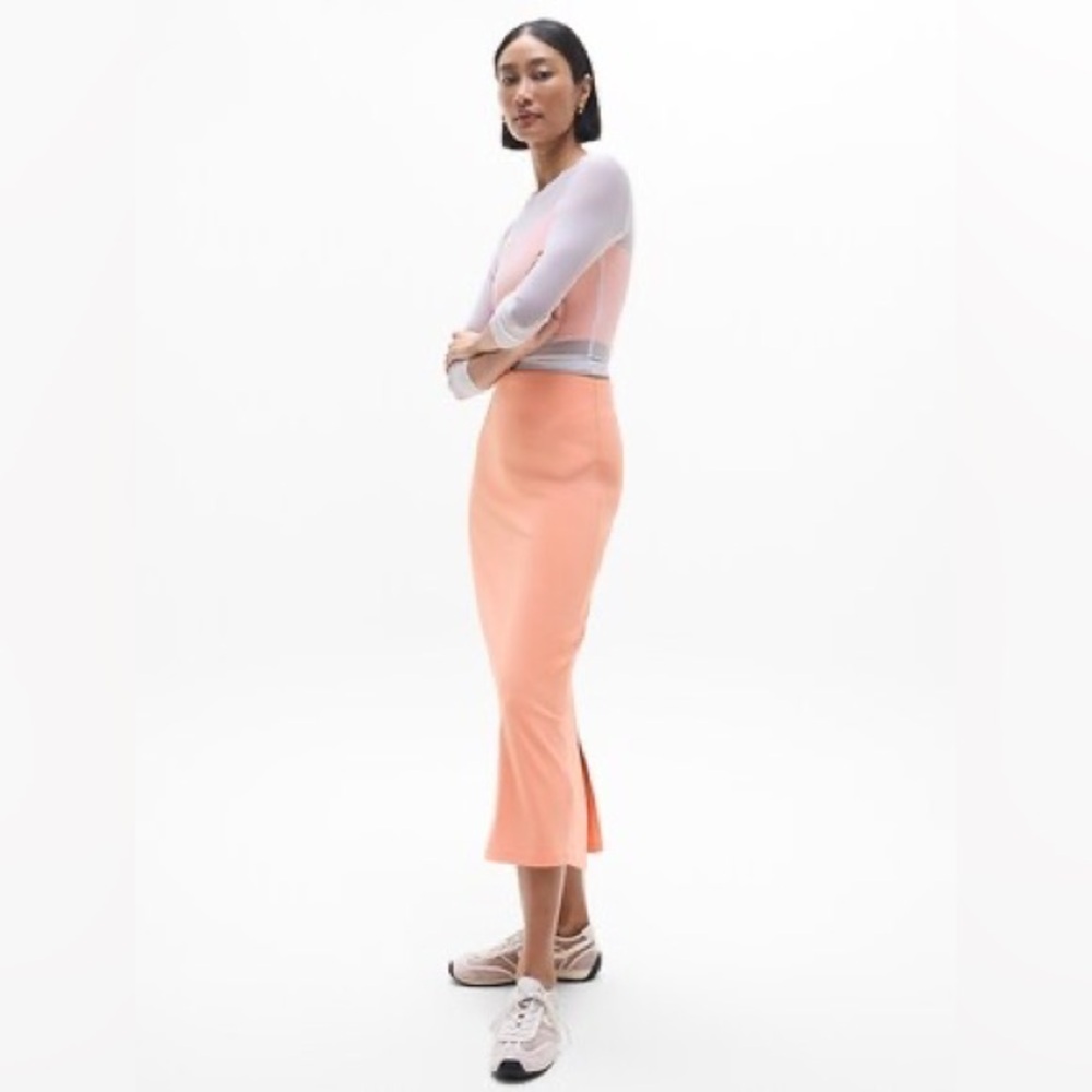 Be Free High Rise Maxi Skirt — Guava - Picture 2 of 7